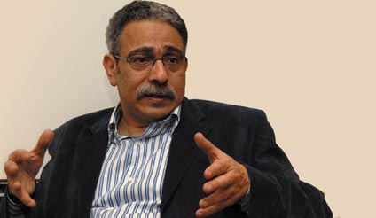عماد أبو غازي